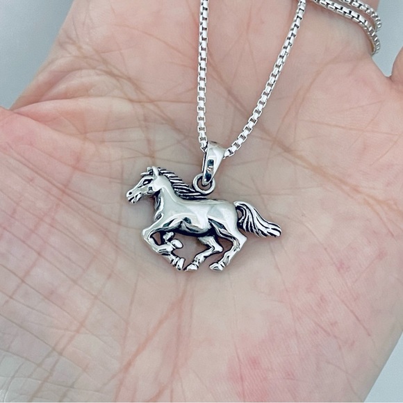 Sterling Silver Unisex Horse Necklace, Animal Necklaces, Stallion Chain, Mustang - Picture 6 of 11